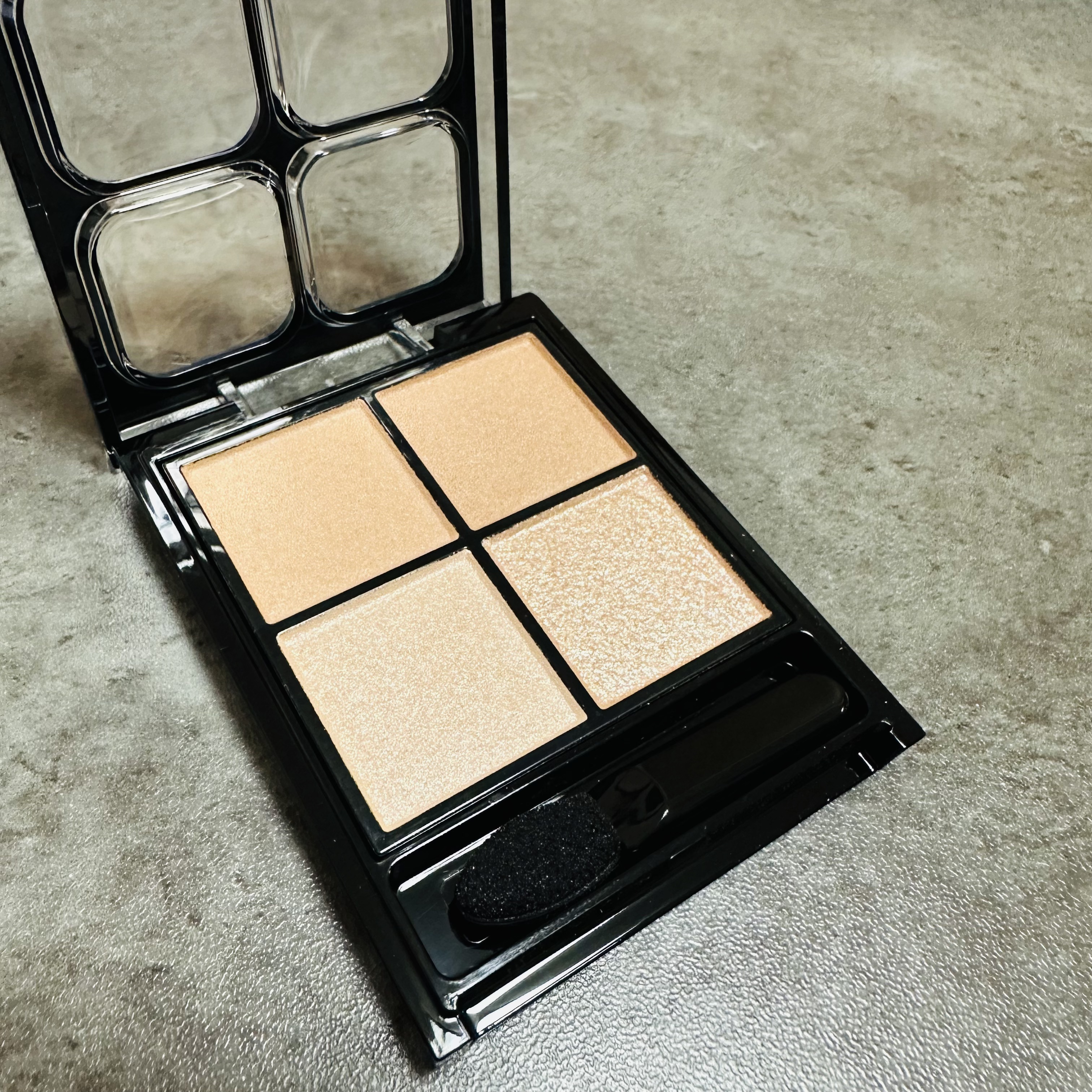 ケイト ポッピングシルエットシャドウ/KATE/アイシャドウパレットを使ったクチコミ（3枚目）