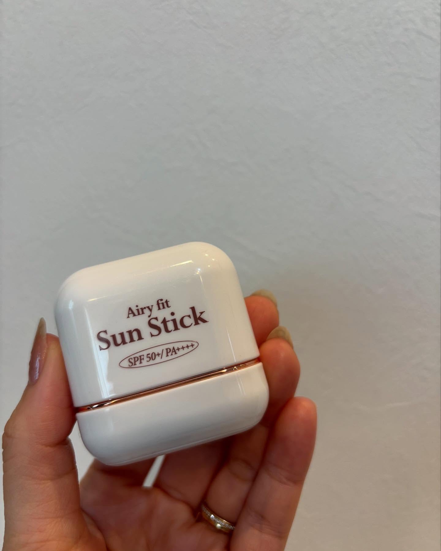 エアリーフィットサンスティック/KAHI/日焼け止めスティックを使ったクチコミ（2枚目）