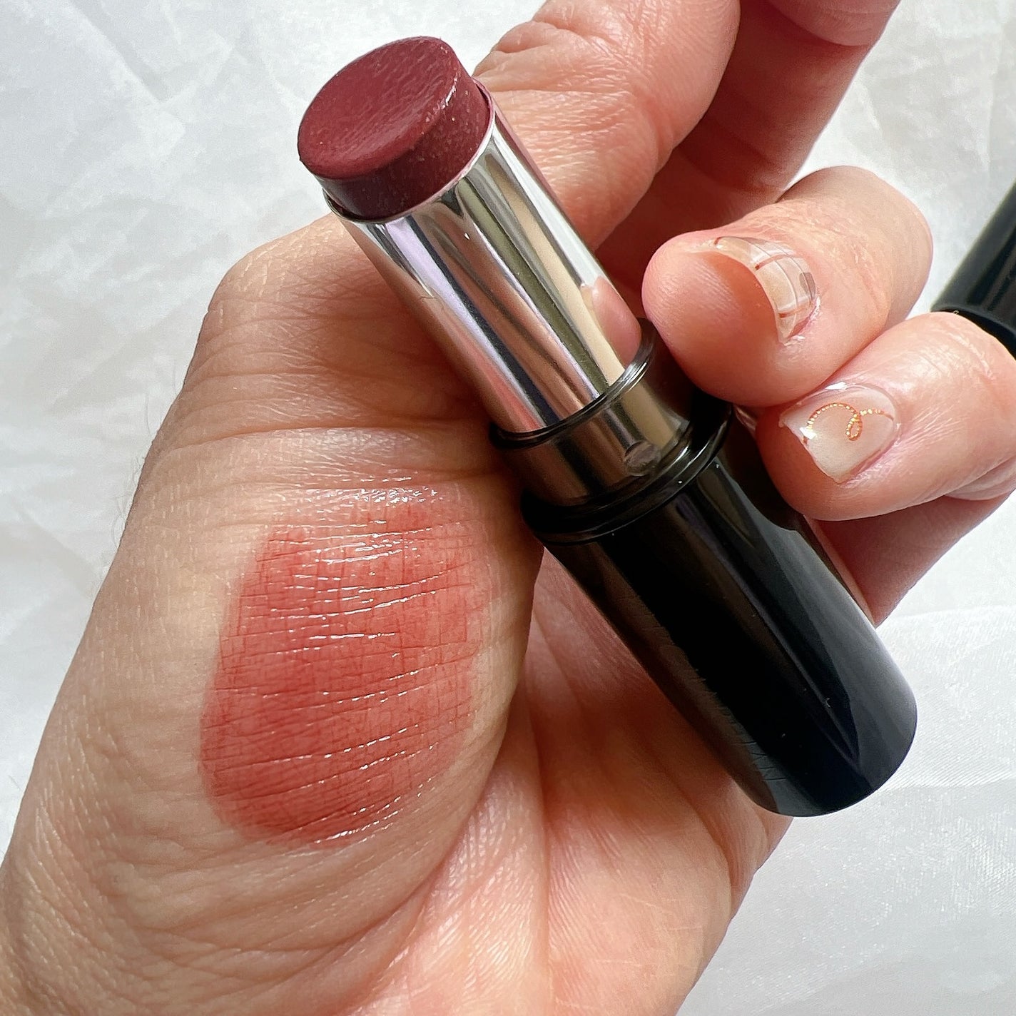 メロウラッピングルージュ/LIPGUARDIAN/口紅を使ったクチコミ(3枚目)