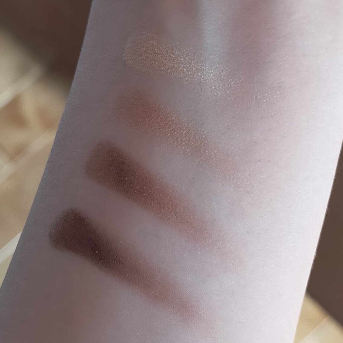 スキニーリッチシャドウ/excel/アイシャドウパレットを使ったクチコミ（3枚目）