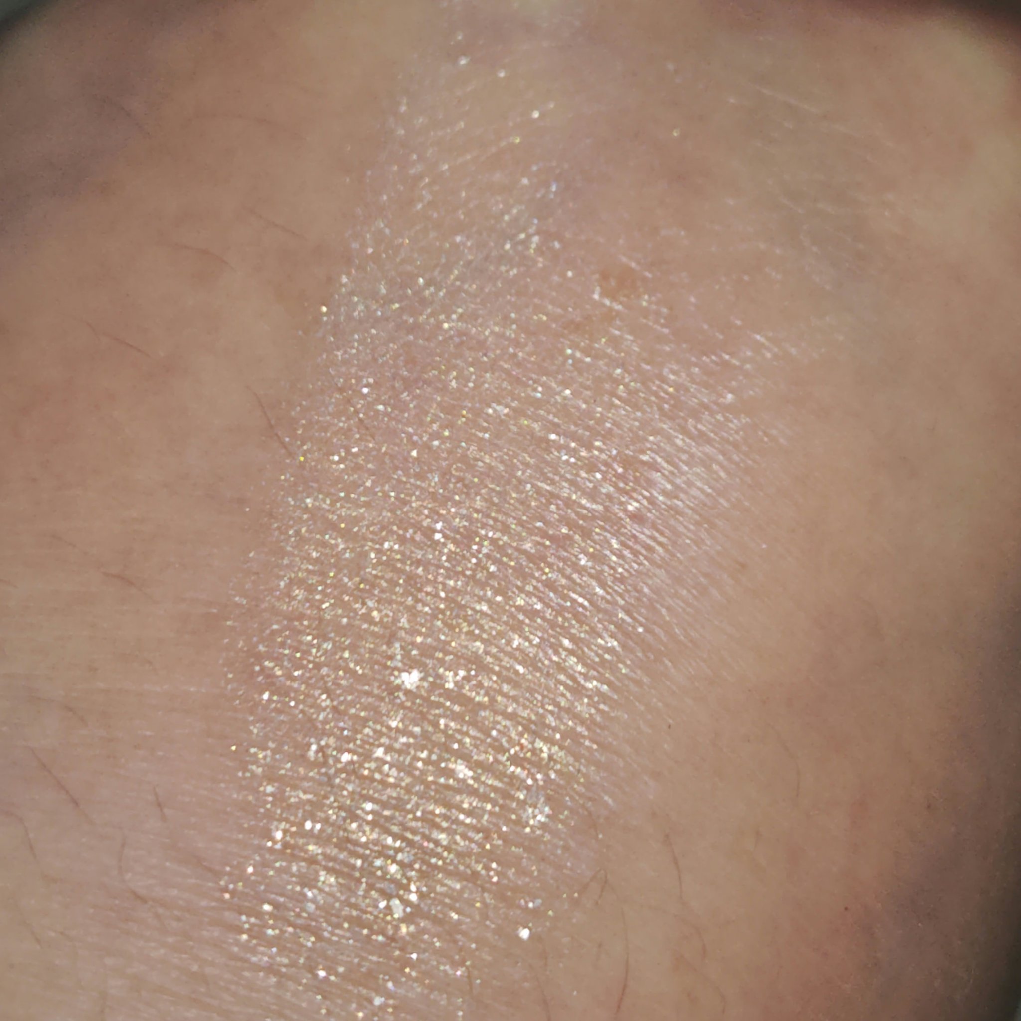 UR GLAM　AIRY EYE COLOR/U R GLAM/ジェル・クリームアイシャドウを使ったクチコミ（3枚目）