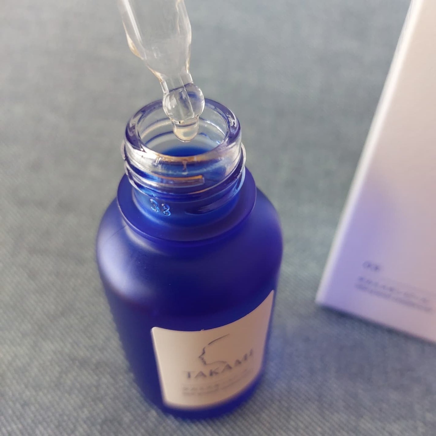 暁子 on LIPS 「いつものスキンケアにプラスするだけ。タカミスキンピールは毎日の..」(2枚目)