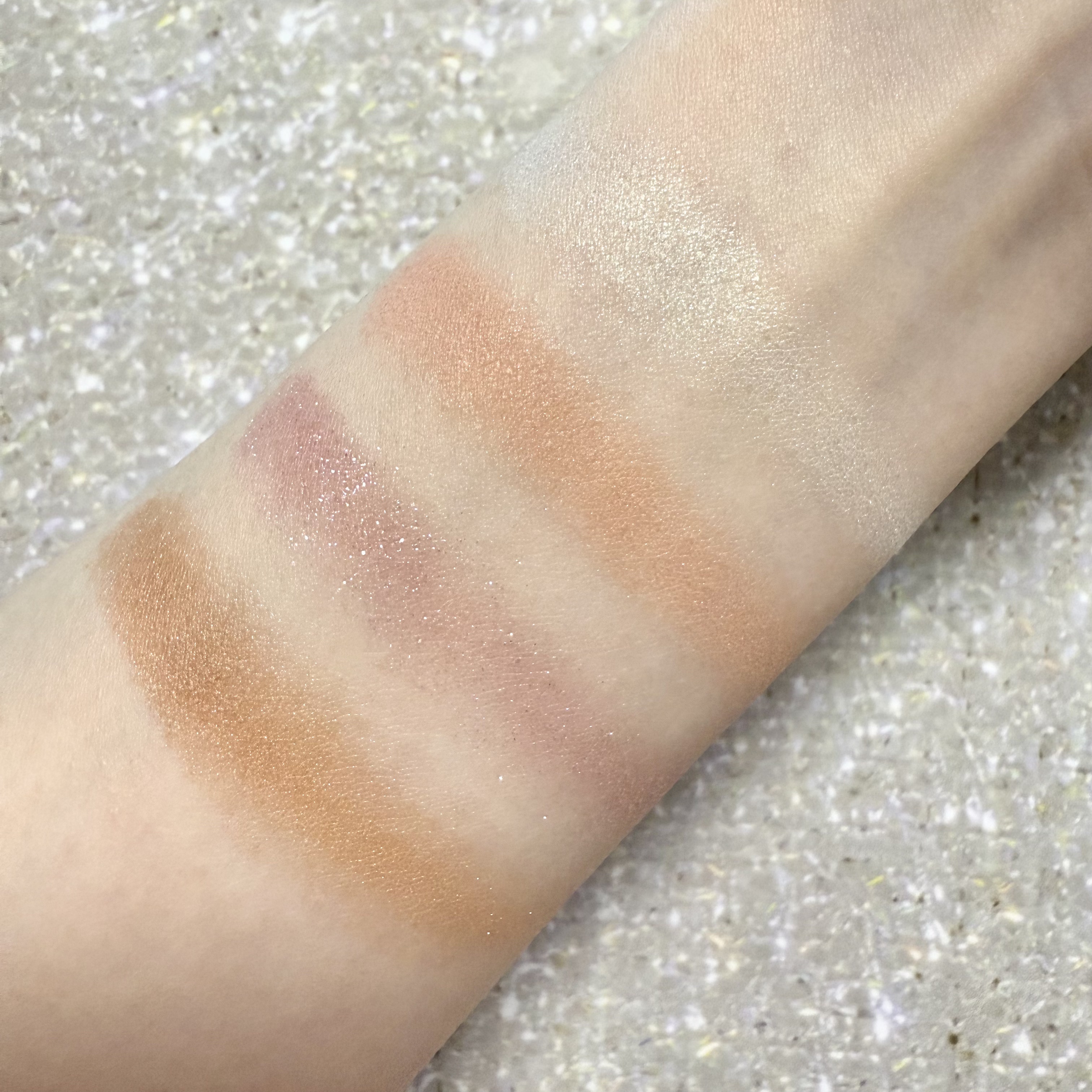 トーン ペタル フロート アイパレット 04 Sweet Sorbet/to/one/アイシャドウパレットを使ったクチコミ（3枚目）