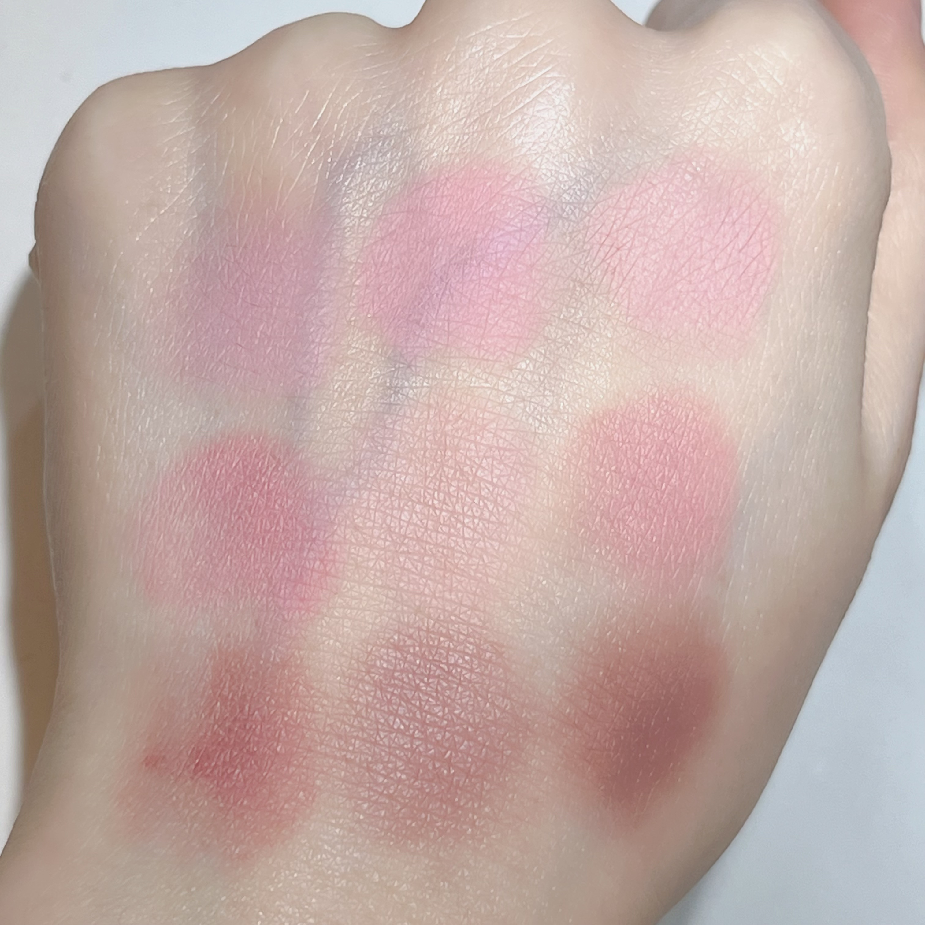 ブレンディングムードチーク/dasique/パウダーチークを使ったクチコミ（3枚目）