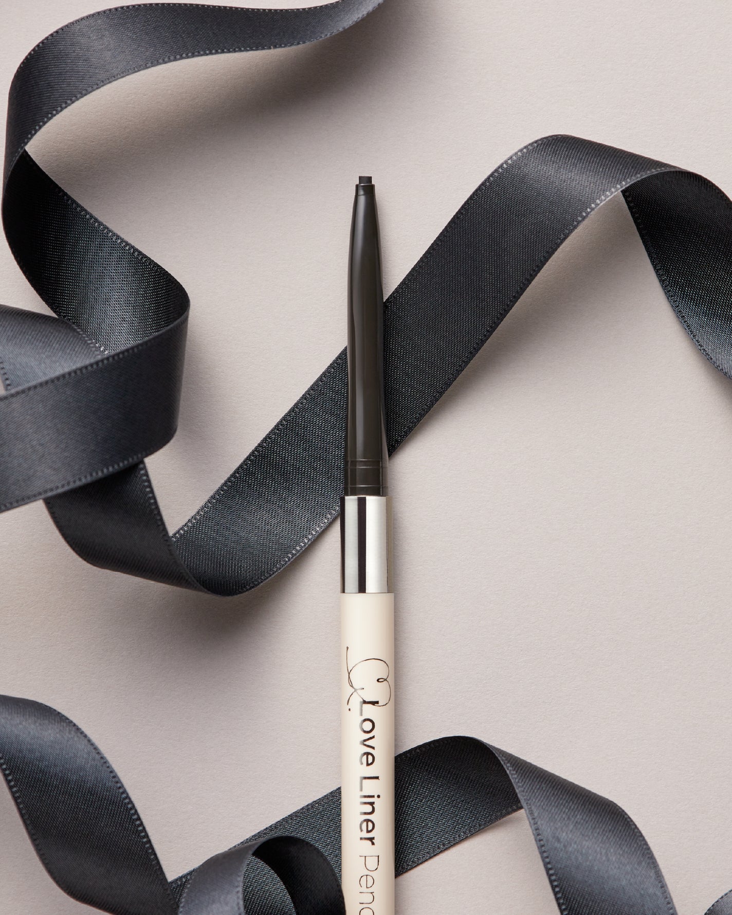 ラブ・ライナー クリームフィットペンシルR 極細楕円芯<アイライナー>/ラブ・ライナー/ペンシルアイライナーを使ったクチコミ(1枚目)
