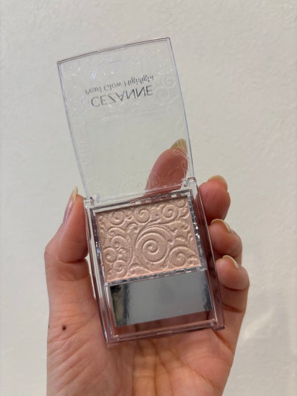 パールグロウハイライト 04 シェルピンク/CEZANNE/パウダーハイライトを使ったクチコミ(3枚目)