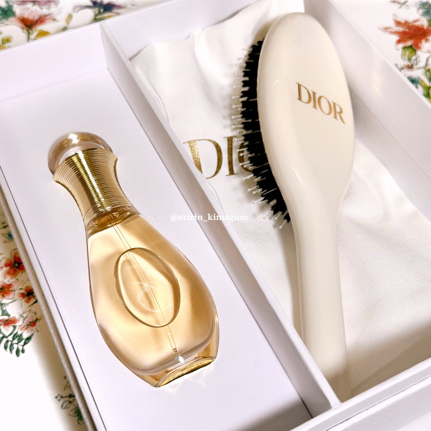 ディオール ジャドールヘアミスト&ヘアブラシ セット ジャドール ヘア ミスト|Diorの効果に関する口コミ - 豪華な