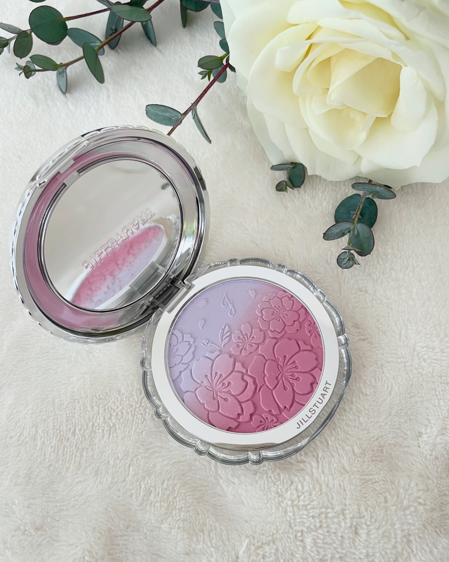 ジルスチュアート サクラブーケ コンパクトミラー Ⅱ/JILL STUART/その他化粧小物を使ったクチコミ（1枚目）