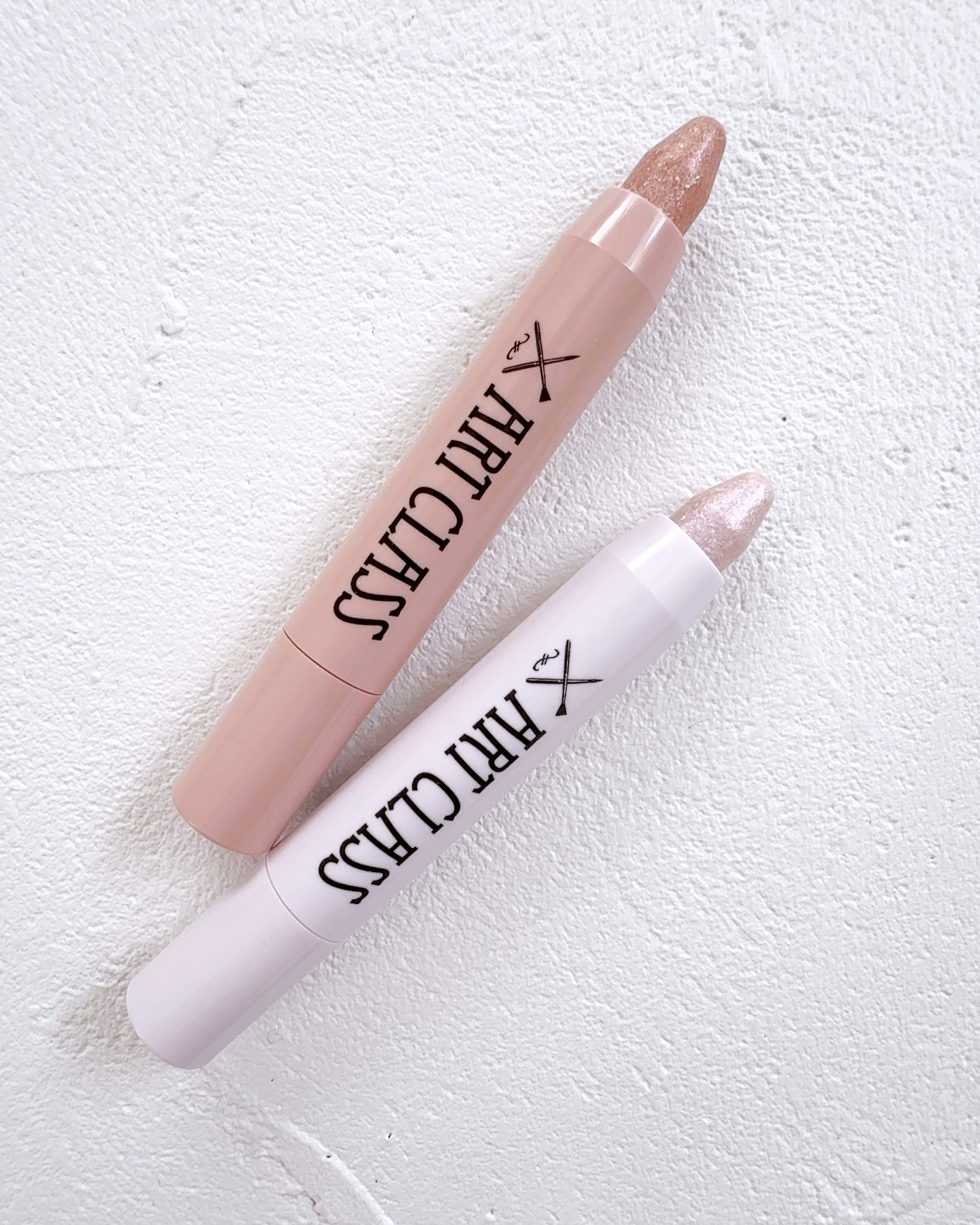 アートクラス アイグリッツ/too cool for school/スティックアイシャドウを使ったクチコミ（2枚目）