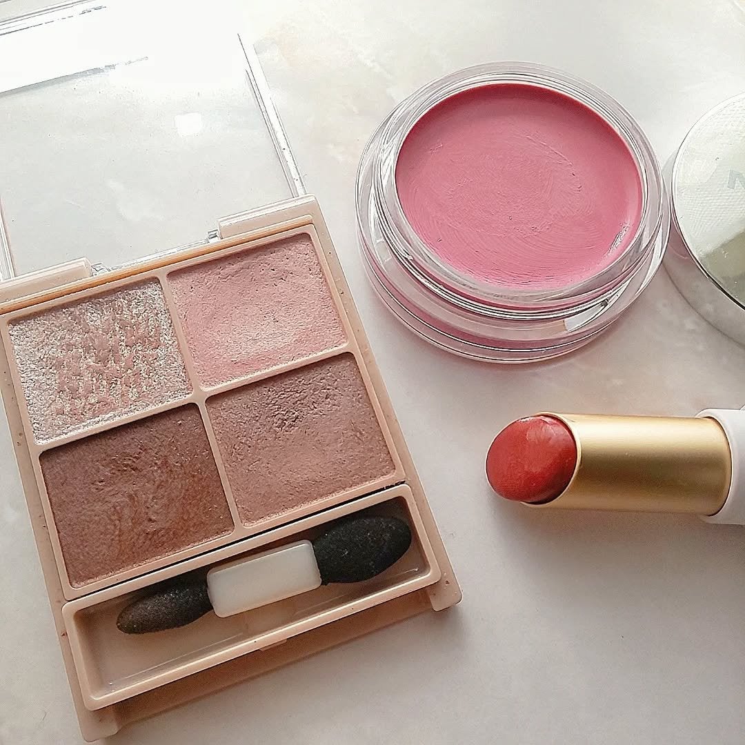 シルキースフレアイズ(マットタイプ)/キャンメイク/アイシャドウパレットを使ったクチコミ(2枚目)