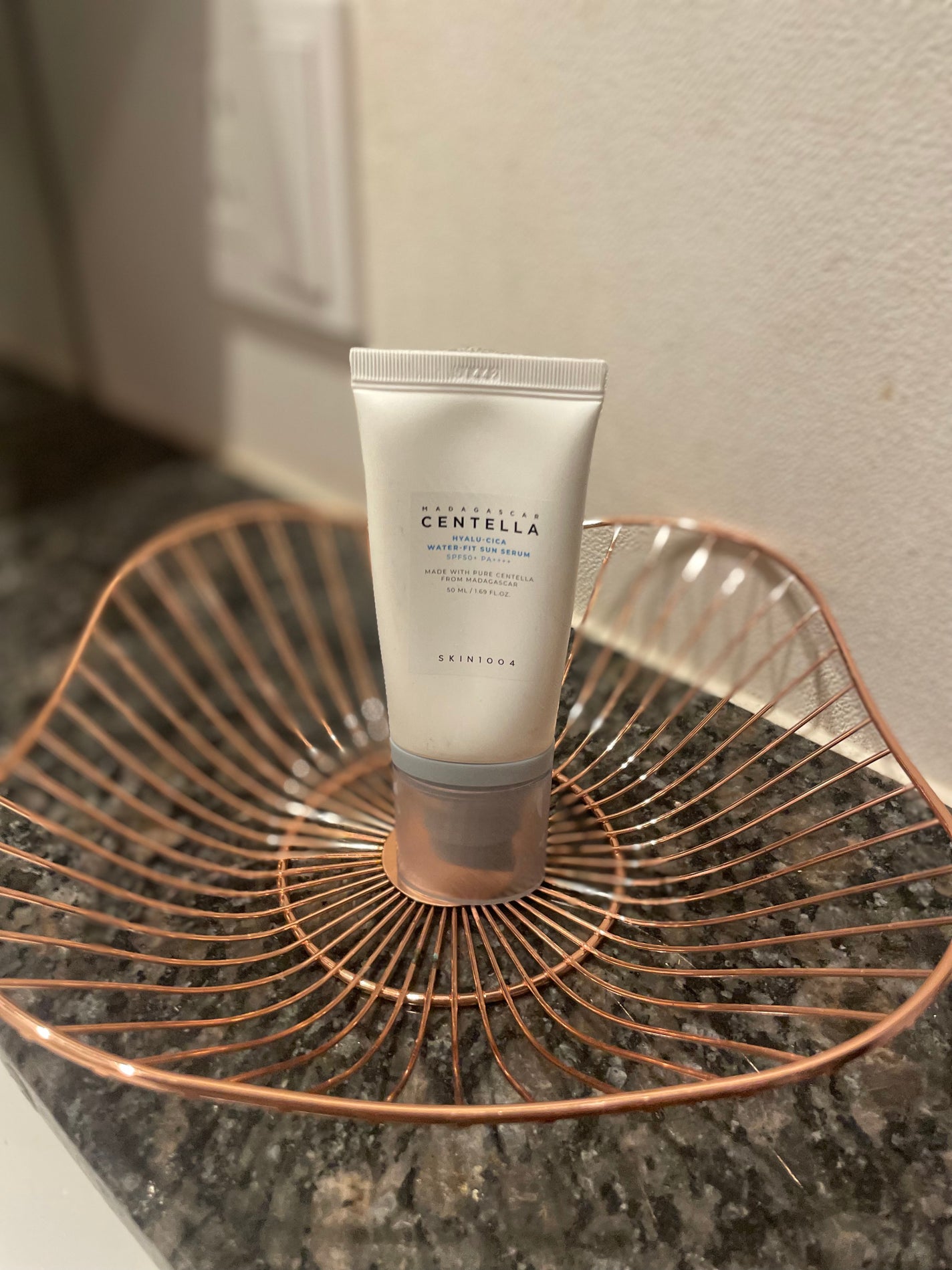 ヒアルーシカ ウォーターフィット サンセラム/SKIN1004/日焼け止めローションを使ったクチコミ(1枚目)