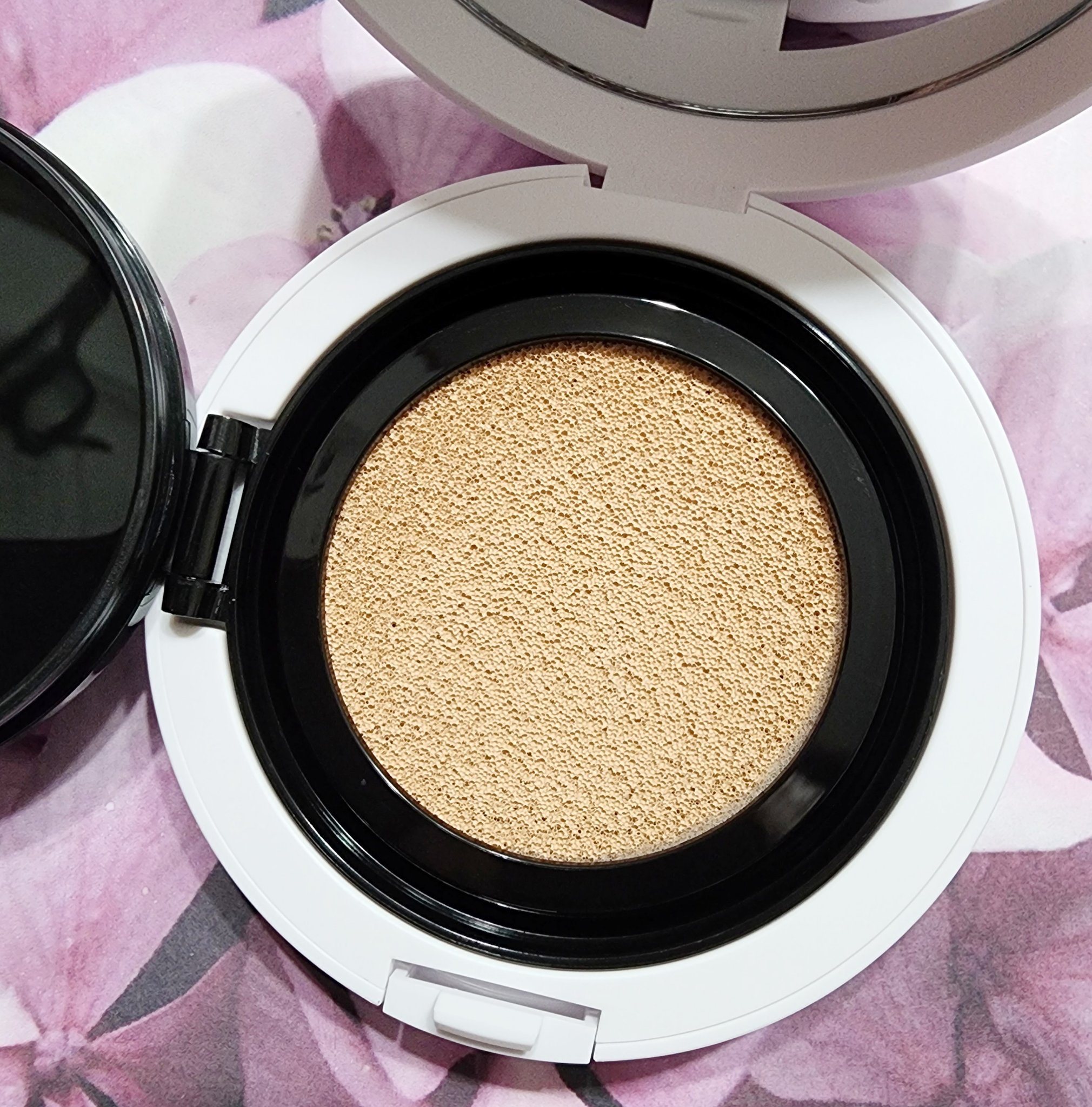 NARS ライトリフレクティング セラムクッション ファンデーション/NARS/クッションファンデーションを使ったクチコミ（3枚目）