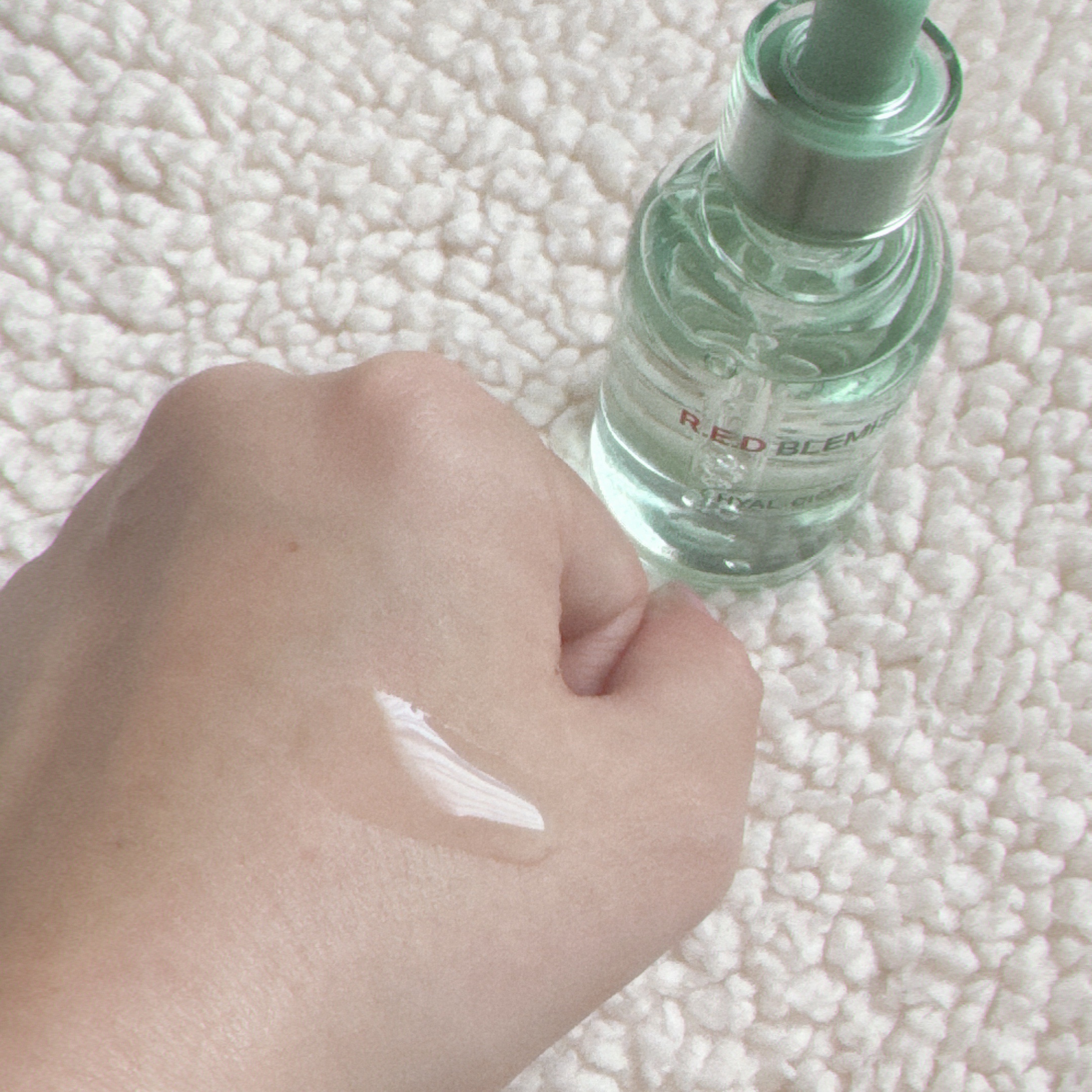 レッドブレミッシュ クリアヒアルシカスージングセラム/Dr.G/美容液を使ったクチコミ（2枚目）