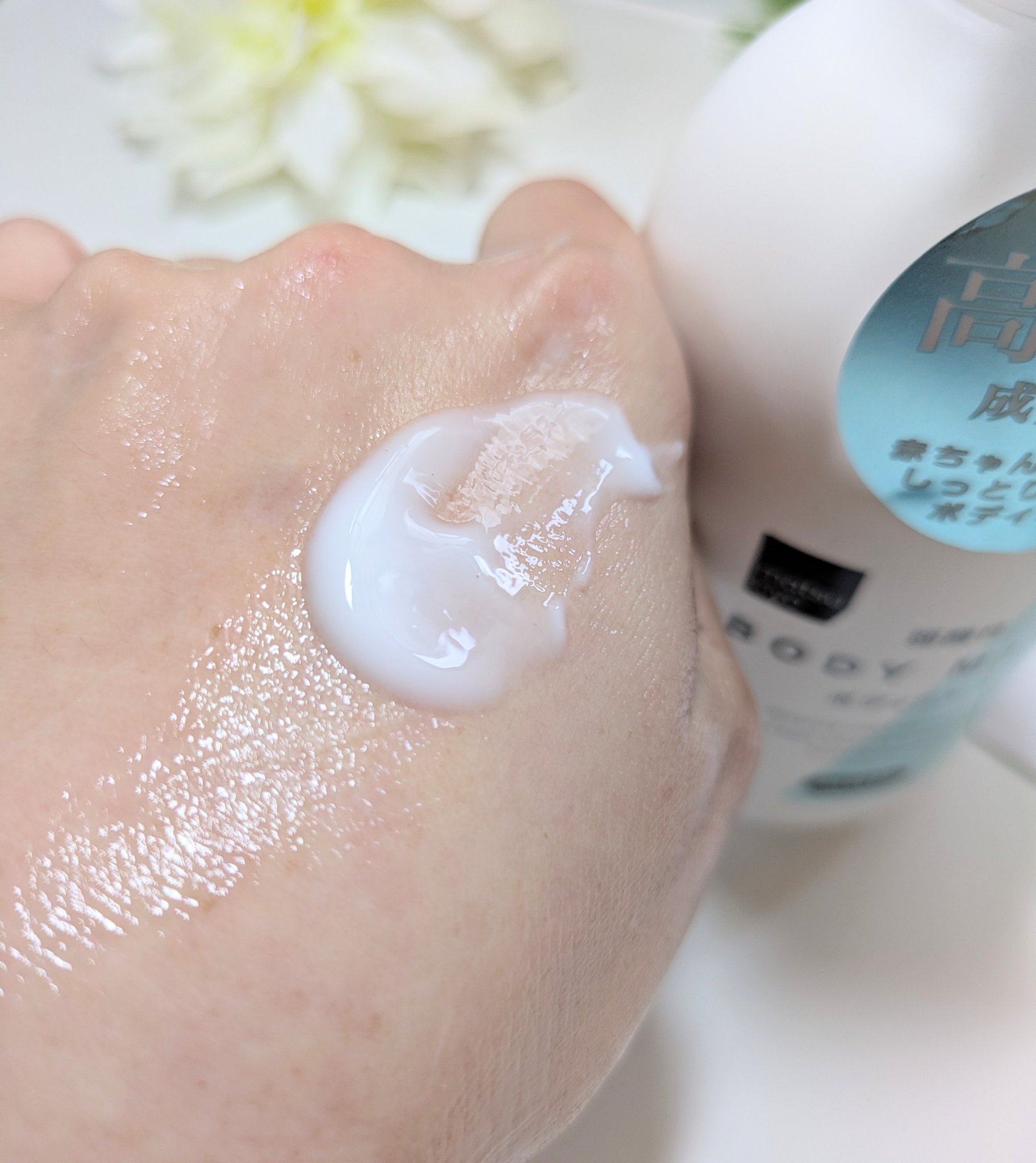 弱酸性ボディミルク 無香料/matsukiyo/ボディミルクを使ったクチコミ（2枚目）