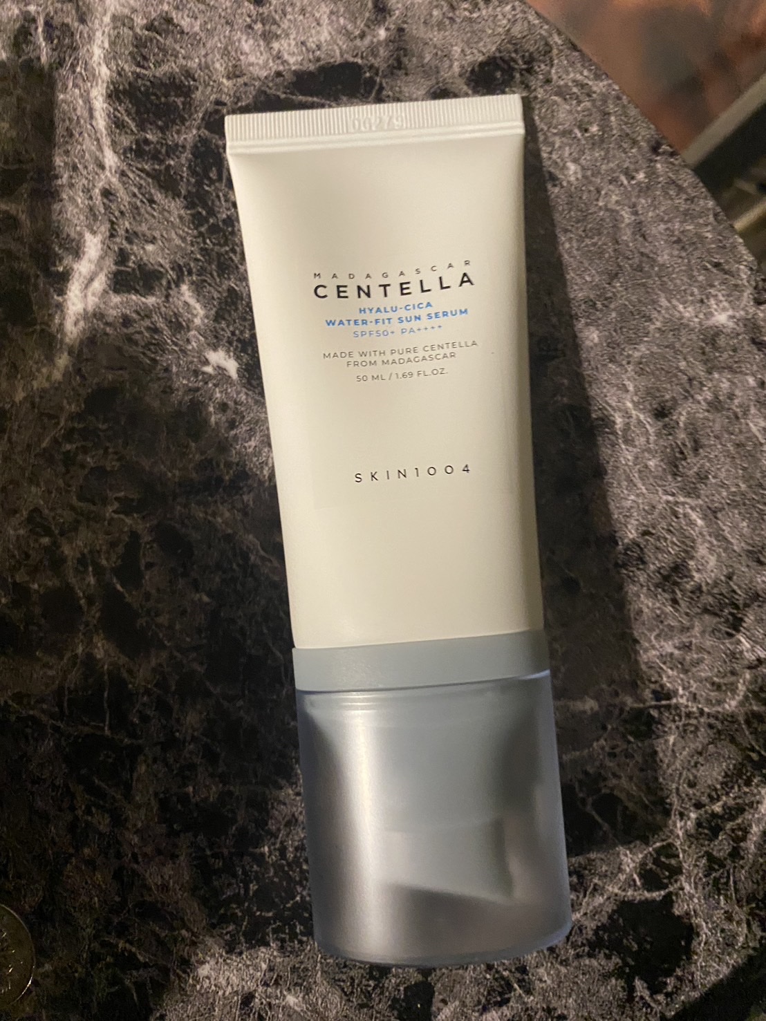 ヒアルーシカ ウォーターフィット サンセラム/SKIN1004/日焼け止めローションを使ったクチコミ（2枚目）