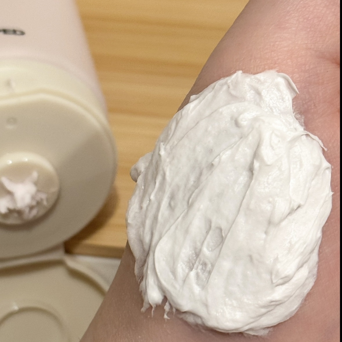 ヴィーガンパッククレンザーチューブ/WHIPPED/洗顔フォームを使ったクチコミ（3枚目）