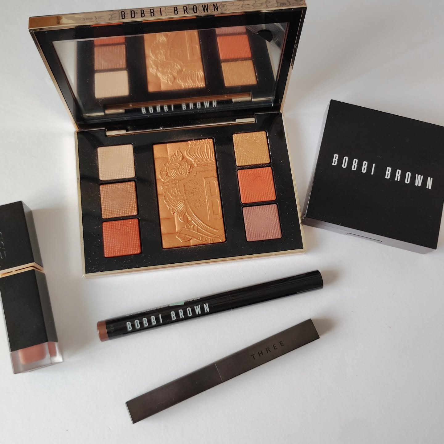 リュクス アイ & チーク パレット/BOBBI BROWN/アイシャドウパレットを使ったクチコミ（1枚目）