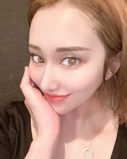 MAI【フォロバ&リムバ100】 on LIPS 「イニスフリー第1期アンバサダーに就任いたしました💙💛🩵大好きな..」(6枚目)