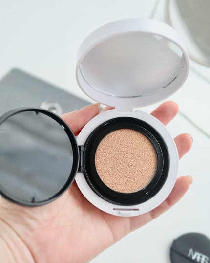 NARS ライトリフレクティング セラムクッション ファンデーション/NARS/クッションファンデーションを使ったクチコミ(2枚目)