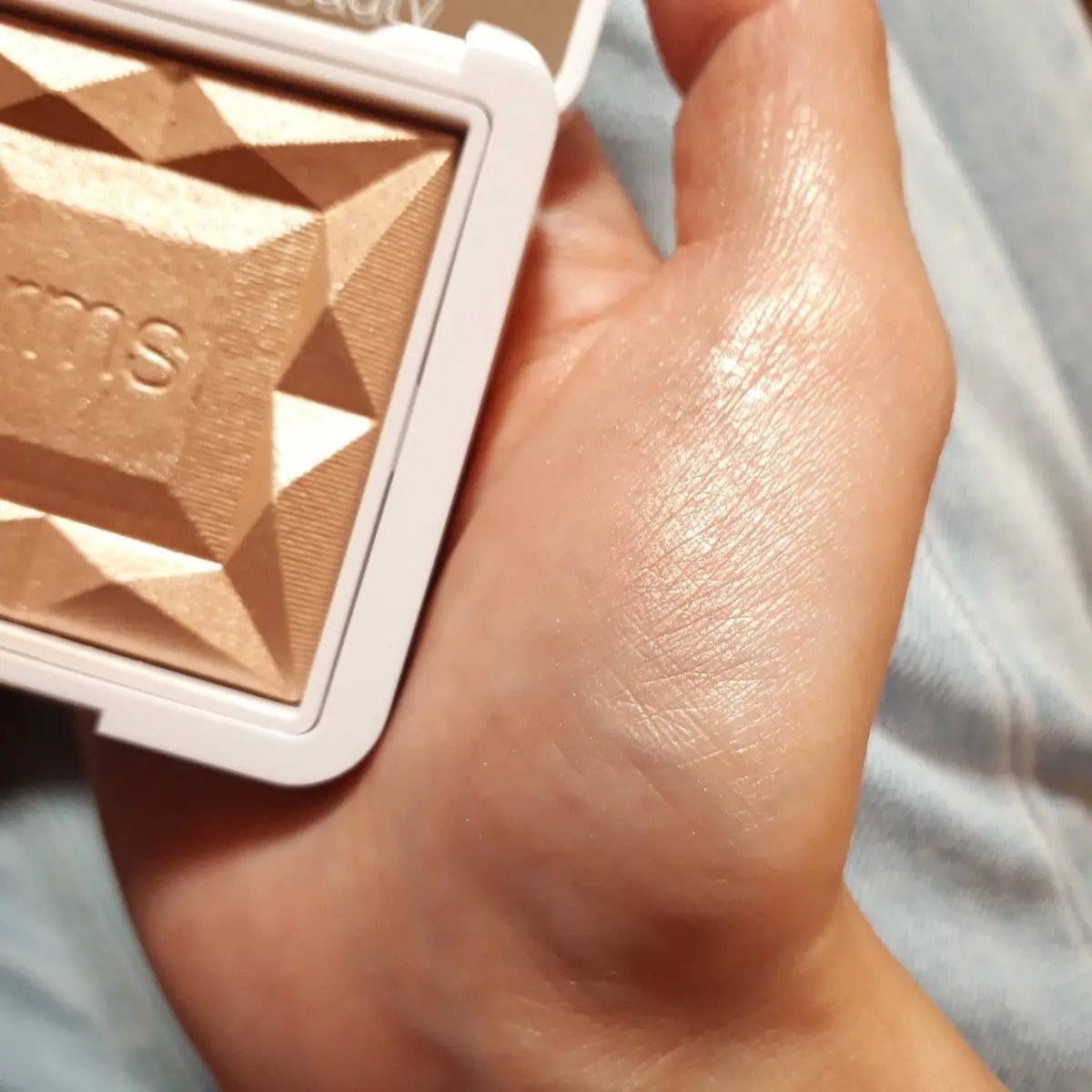 ハイドラデュールミナイザー/rms beauty/ハイライトを使ったクチコミ（1枚目）