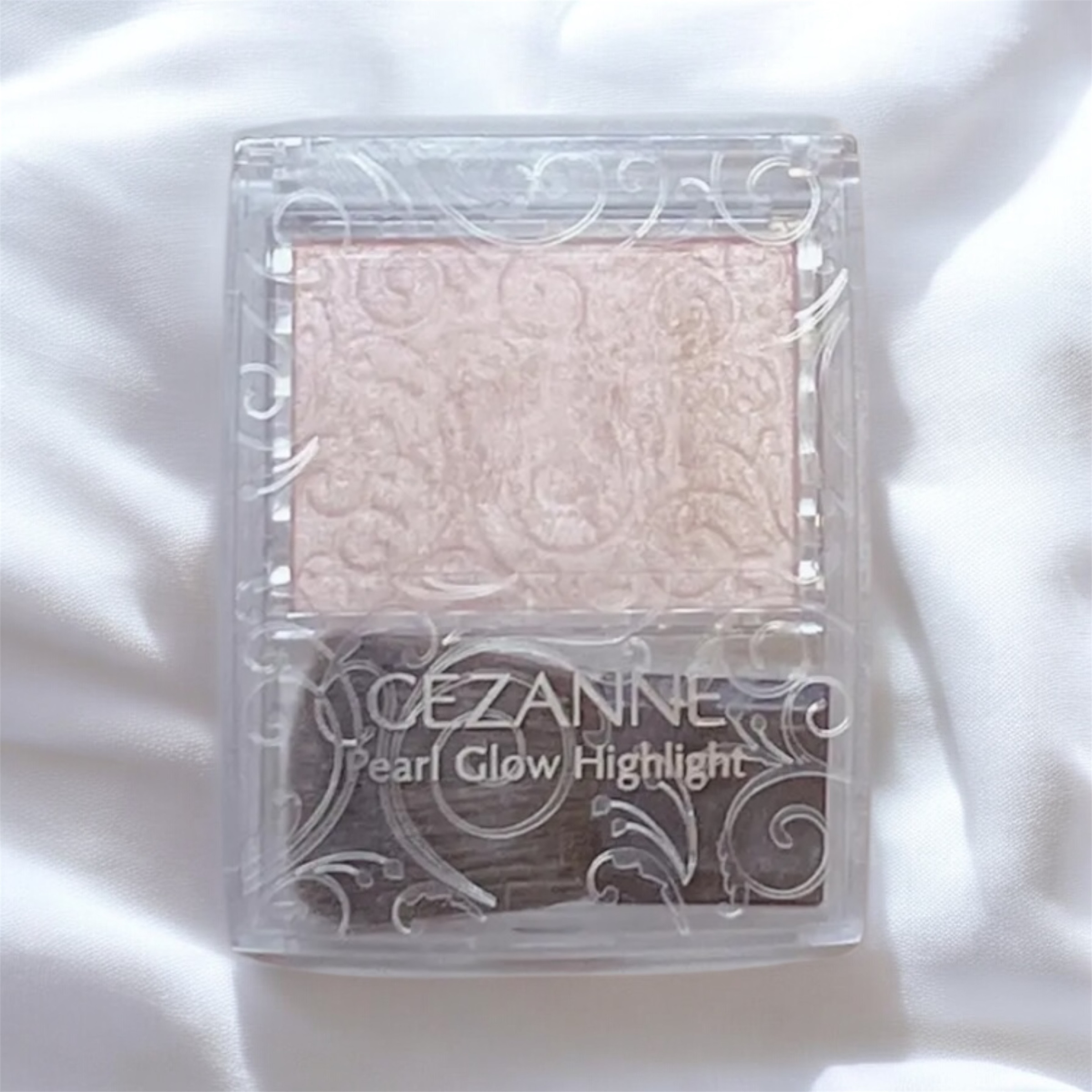 パールグロウハイライト/CEZANNE/パウダーハイライトを使ったクチコミ（2枚目）