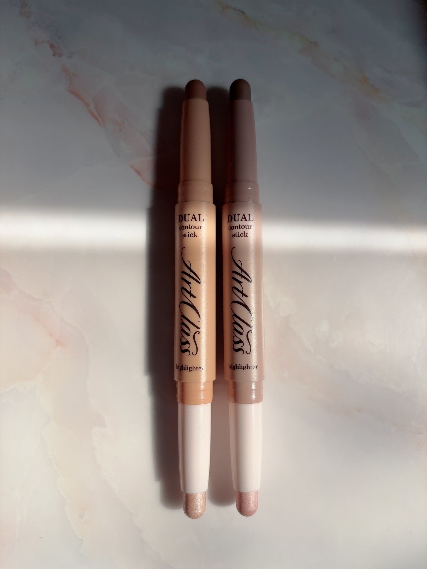 アートクラス デュアル コントゥアスティック/too cool for school/シェーディングを使ったクチコミ(2枚目)