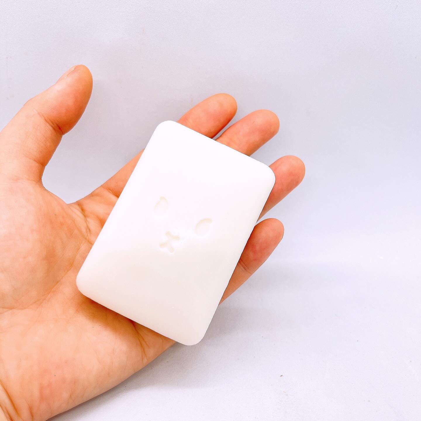 ネピア ネピア 鼻セレブ SKINLISM モイストクリアバーのクチコミ「SKINLISM MOIST CLEAR BARを使用しました😊
デリケートな肌も優しく潤う洗.....」（3枚目）