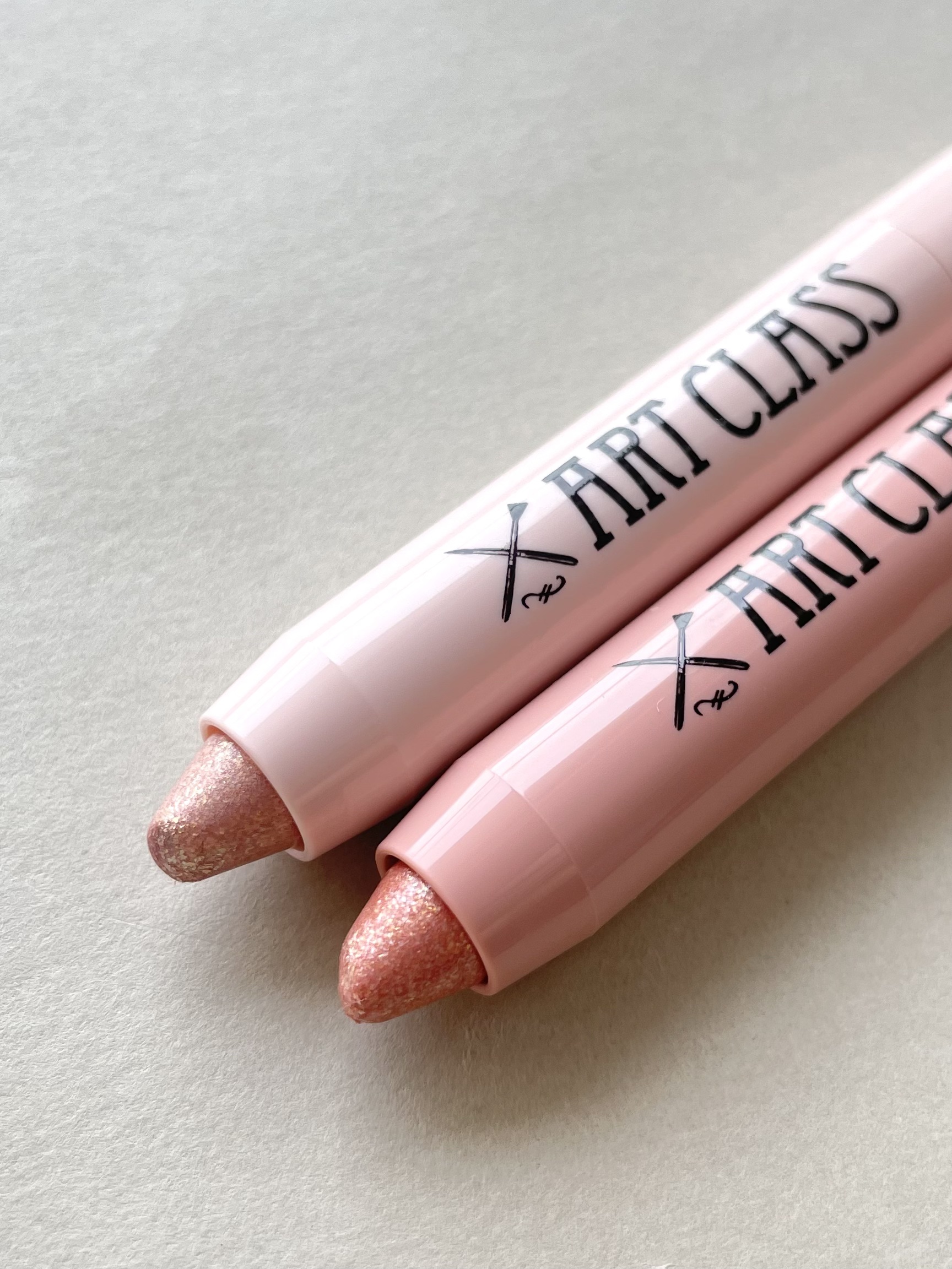 アートクラス アイグリッツ/too cool for school/スティックアイシャドウを使ったクチコミ（3枚目）