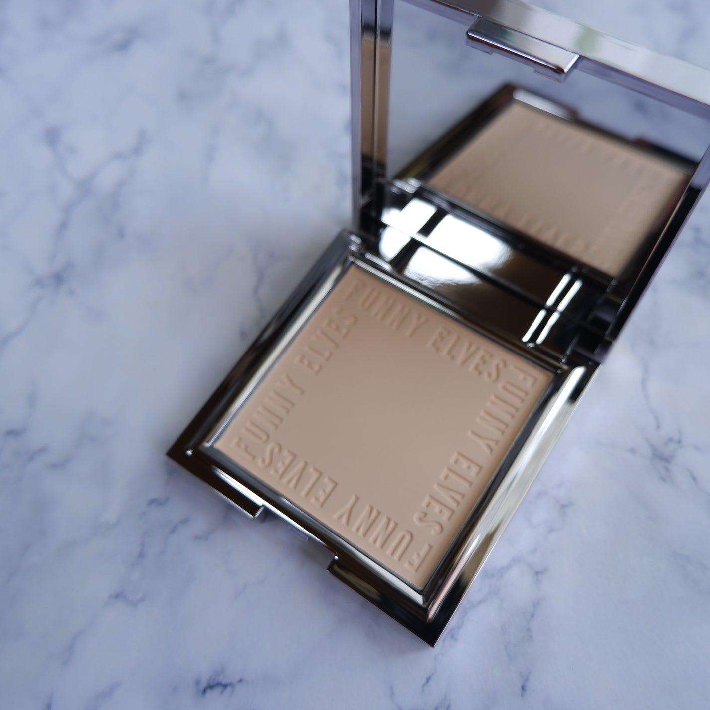 ソフトマットプレストパウダー/FUNNY ELVES方里/プレストパウダーを使ったクチコミ(2枚目)