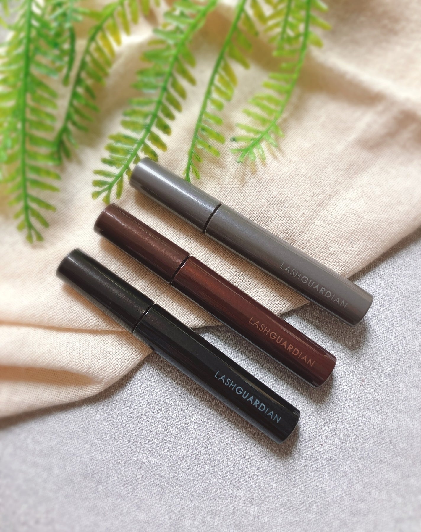 ラッシュガーディアン アングラヴィティマスカラ/LASHGUARDIAN/マスカラを使ったクチコミ(2枚目)