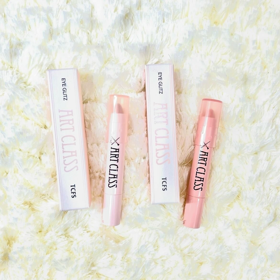 アートクラス アイグリッツ/too cool for school/スティックアイシャドウを使ったクチコミ(2枚目)