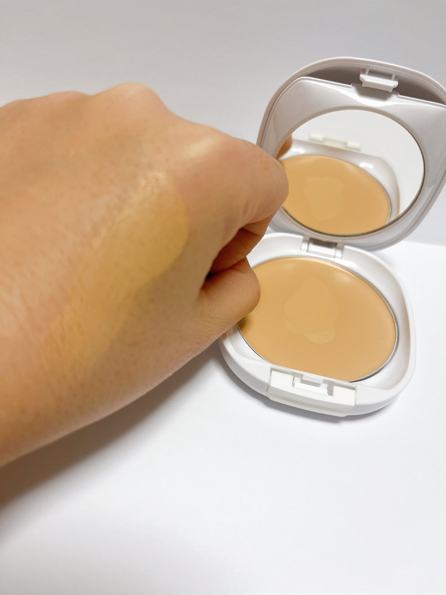 カブキファンデーション/ラ・メイキャ/クリーム・エマルジョンファンデーションを使ったクチコミ(2枚目)