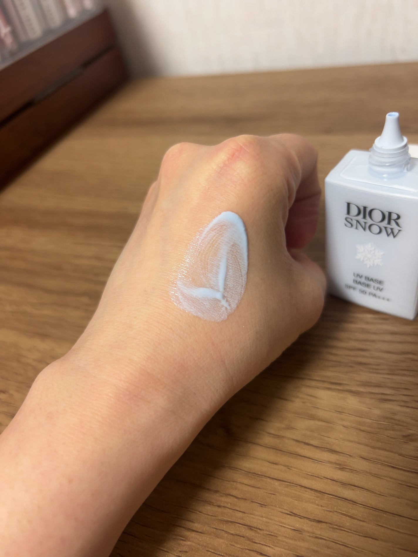 ディオール スノー UV ベース SPF50/ PA+++/Dior/ベースメイクを使ったクチコミ(3枚目)