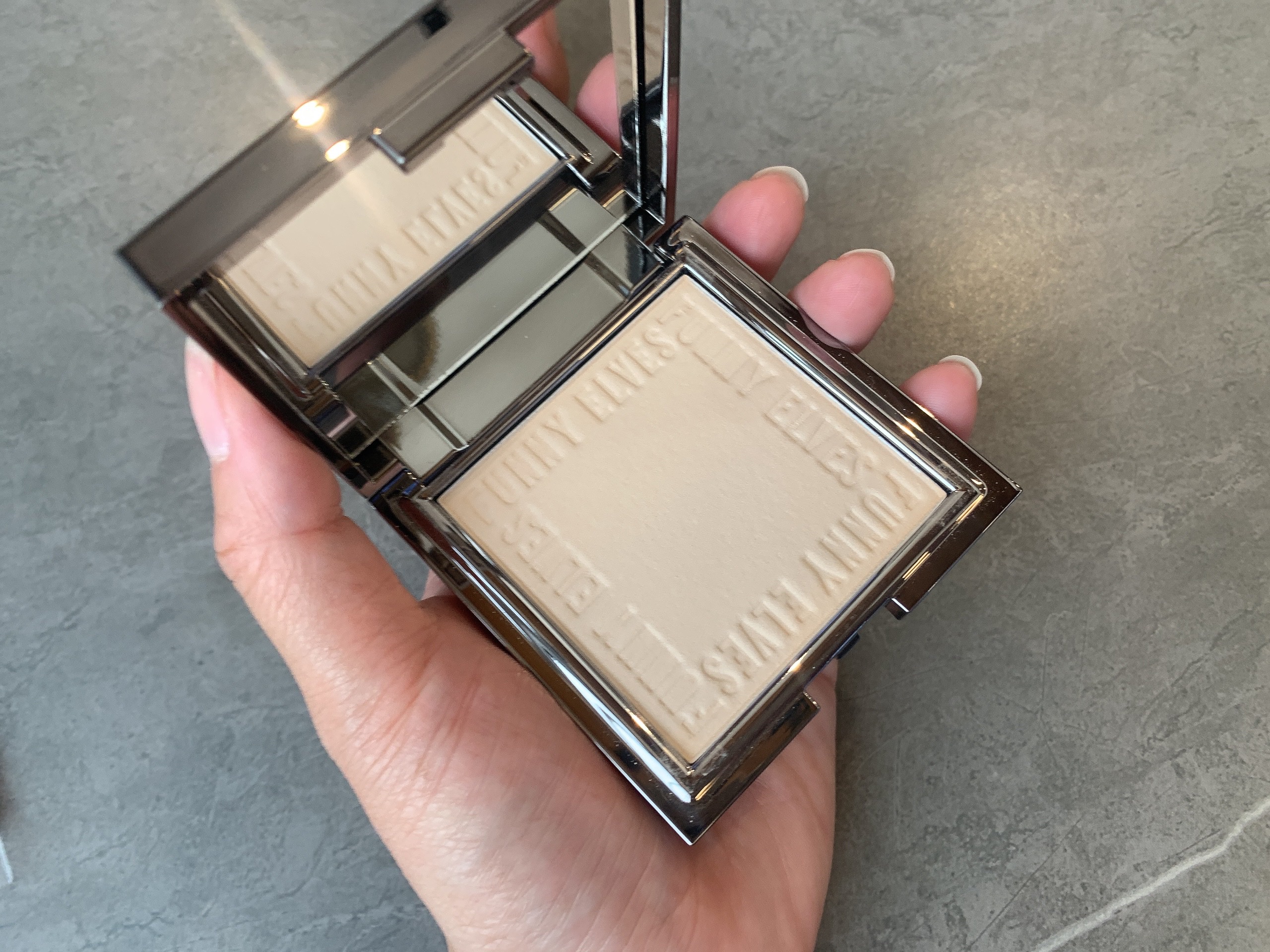 ソフトマットプレストパウダー/FUNNY ELVES方里/プレストパウダーを使ったクチコミ（3枚目）