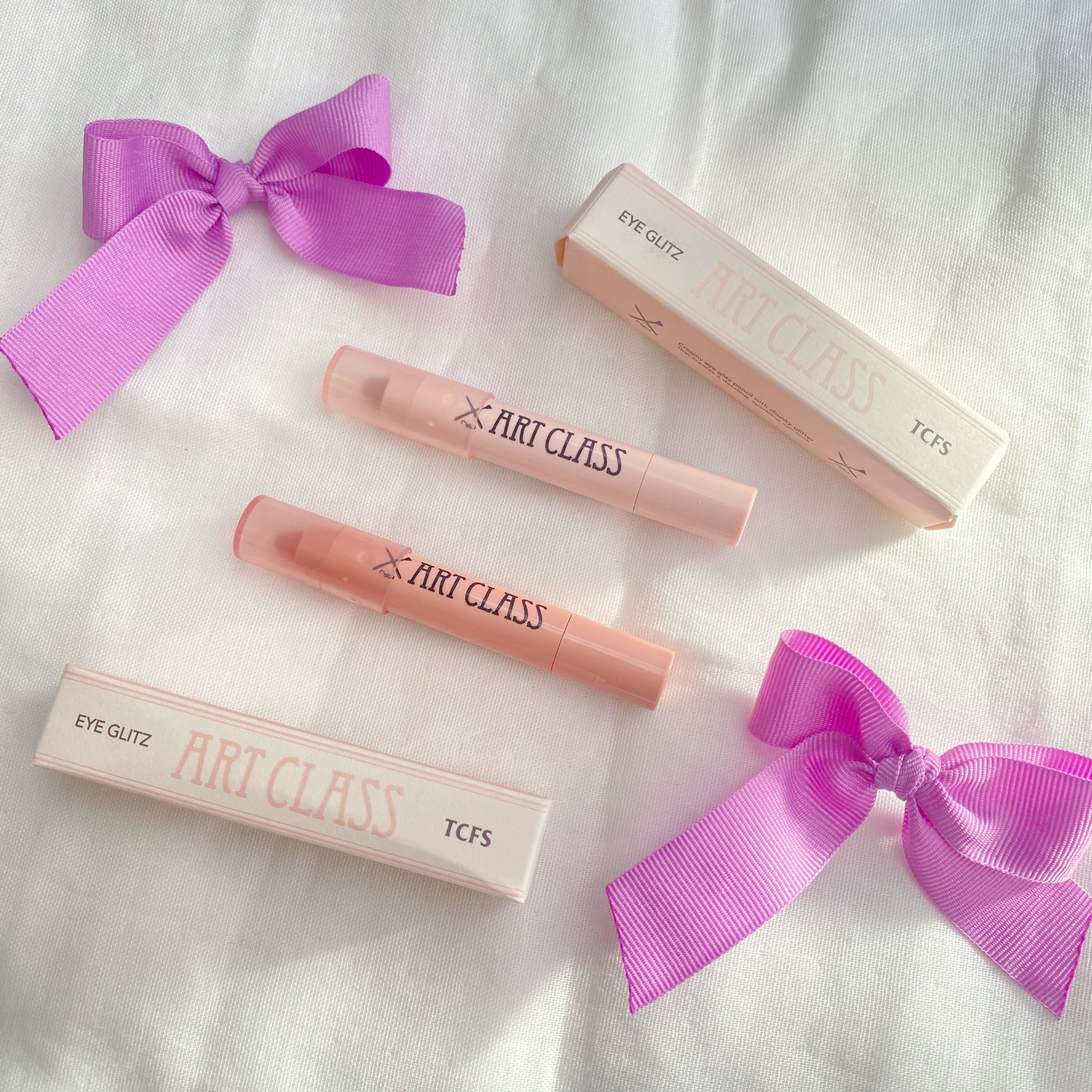 アートクラス アイグリッツ/too cool for school/スティックアイシャドウを使ったクチコミ（1枚目）