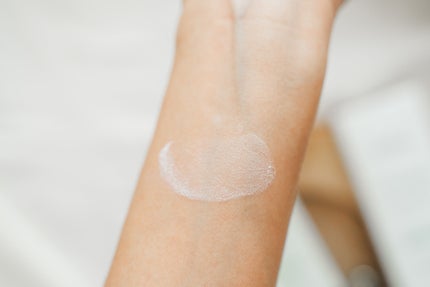 クリーンティーツリーリポソームトーンアップサンクリーム(グリーン)/ダルバ/日焼け止めクリームを使ったクチコミ(4枚目)