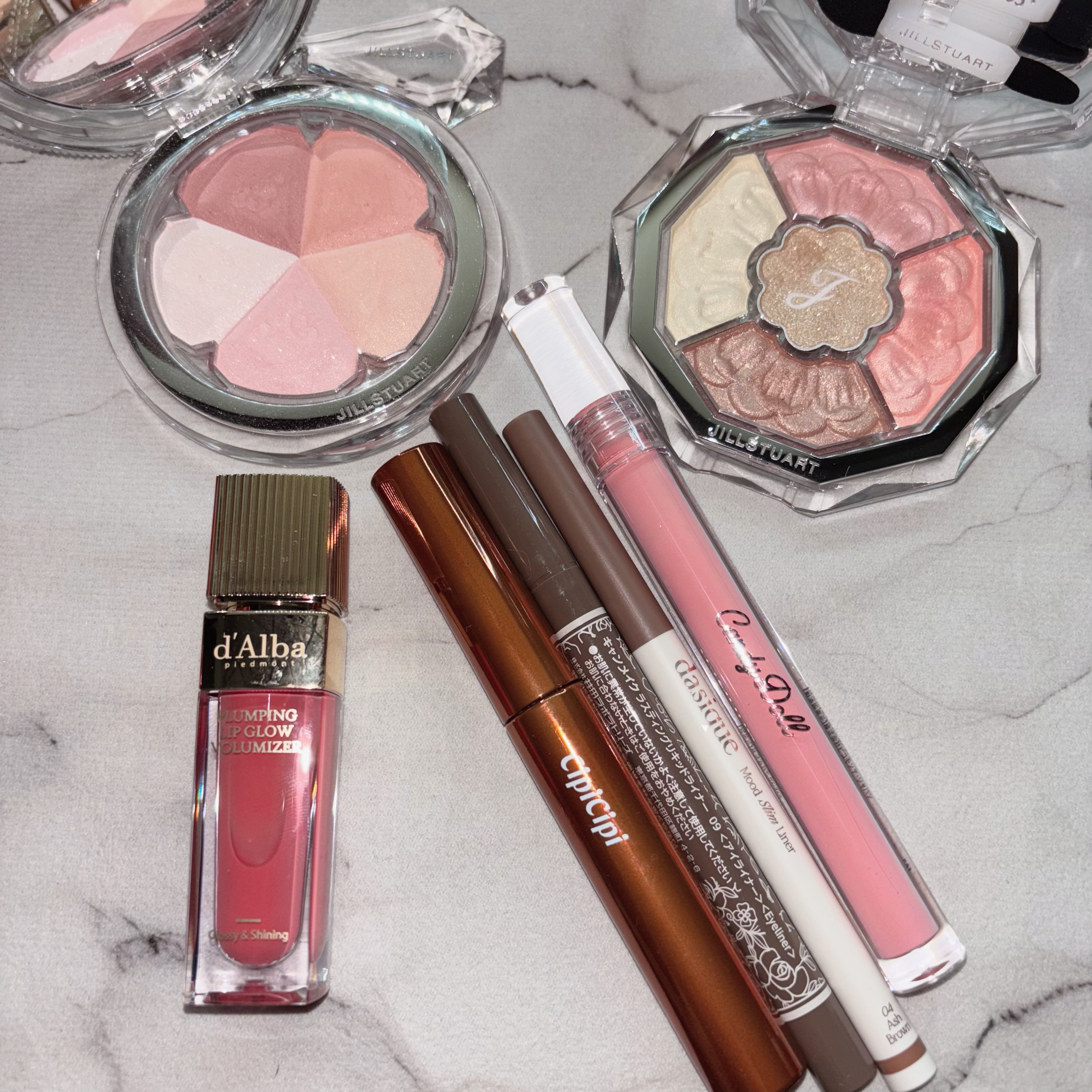 ジルスチュアート ブルーム ミックスブラッシュ コンパクト 30 camellia organdy/JILL STUART/パウダーチークを使ったクチコミ（1枚目）