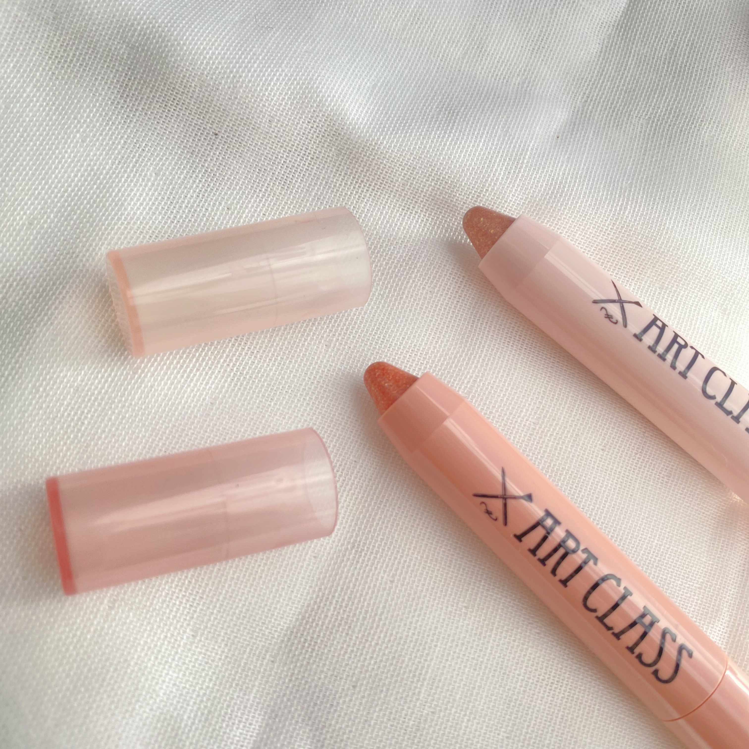 アートクラス アイグリッツ/too cool for school/スティックアイシャドウを使ったクチコミ（2枚目）