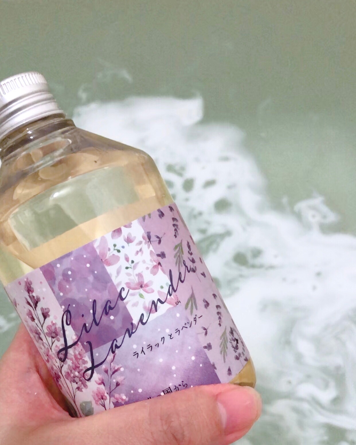 アロマバスエッセンス ライラックとラベンダー/ナチュラルアイランド/保湿系入浴剤を使ったクチコミ（2枚目）