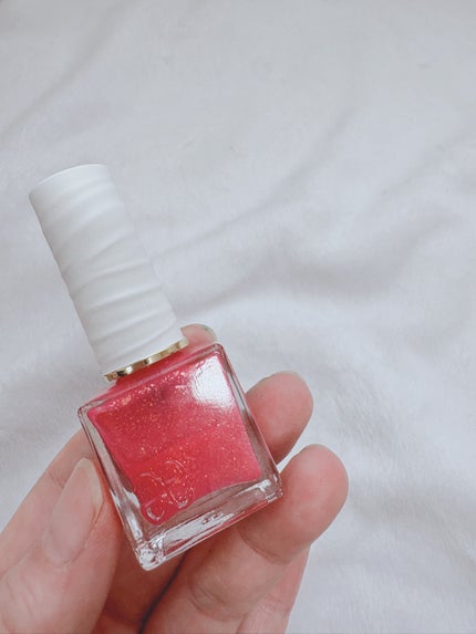 フローリックネイルラッカー/エレガンス クルーズ/マニキュアを使ったクチコミ(2枚目)