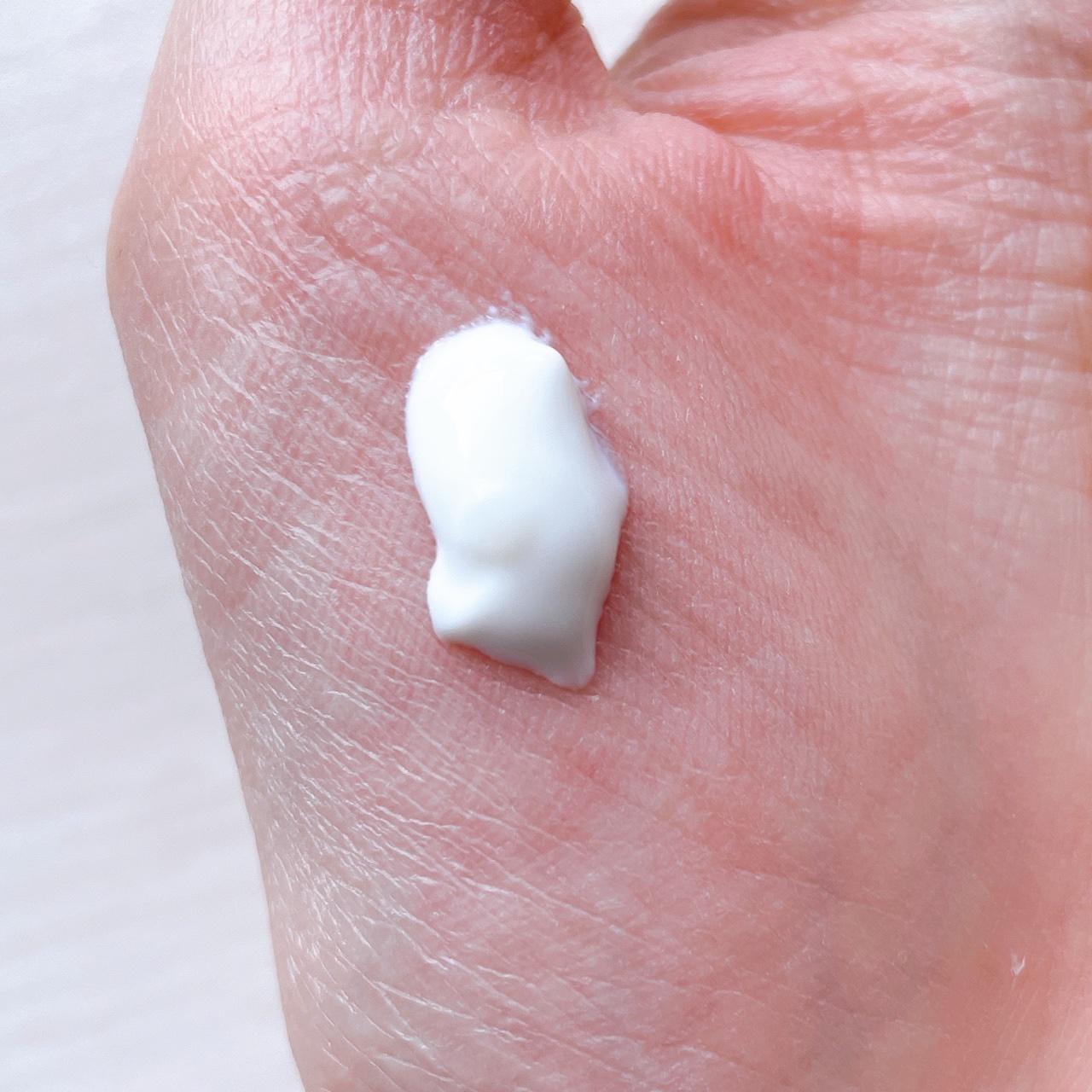 スキンアクア スーパーモイスチャーUVエッセンスのクチコミ「SPF50+／PA++++／UV耐水性★★



❤︎︎︎︎┈┈┈┈┈┈┈┈┈┈┈┈┈┈┈┈┈.....」（2枚目）