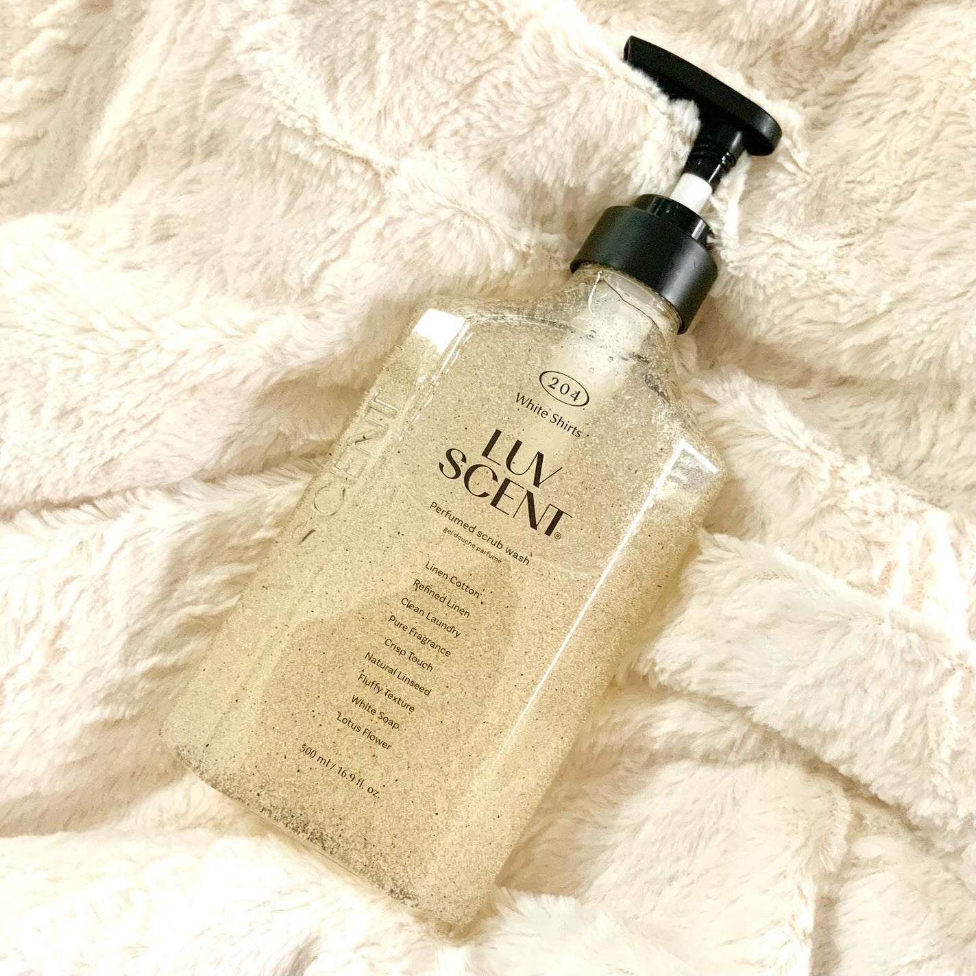 スクラブボディウォッシュ ホワイトシャツ リネンコットン/LUV SCENT/ボディスクラブを使ったクチコミ(1枚目)