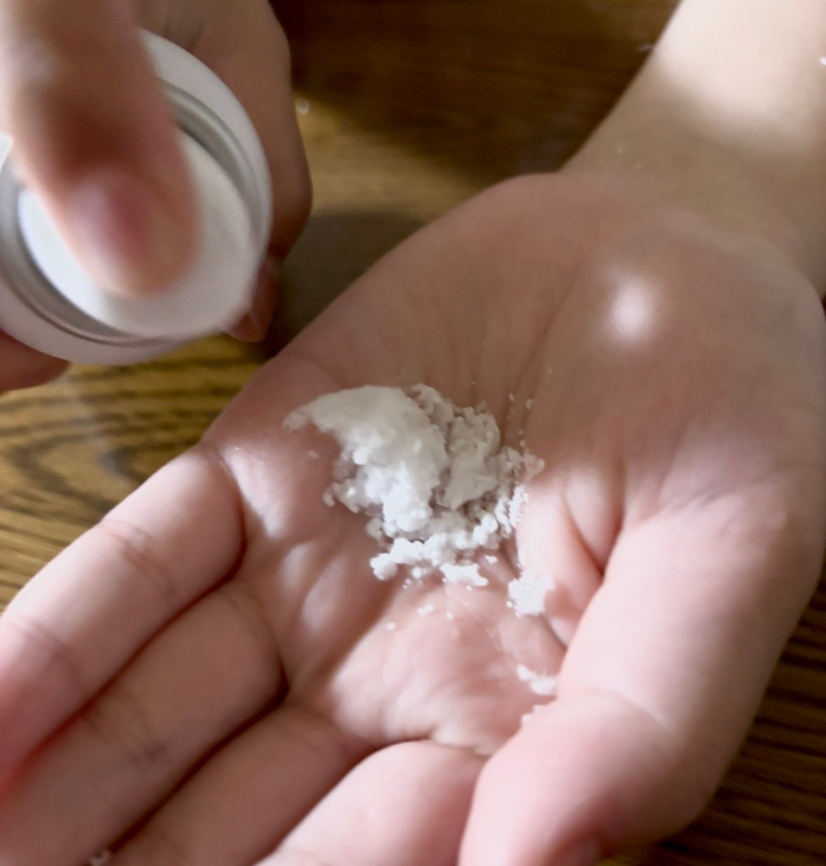 フローズンスプレー ホワイトサボンの香り/スキューズミー/デオドラント・制汗剤を使ったクチコミ(3枚目)