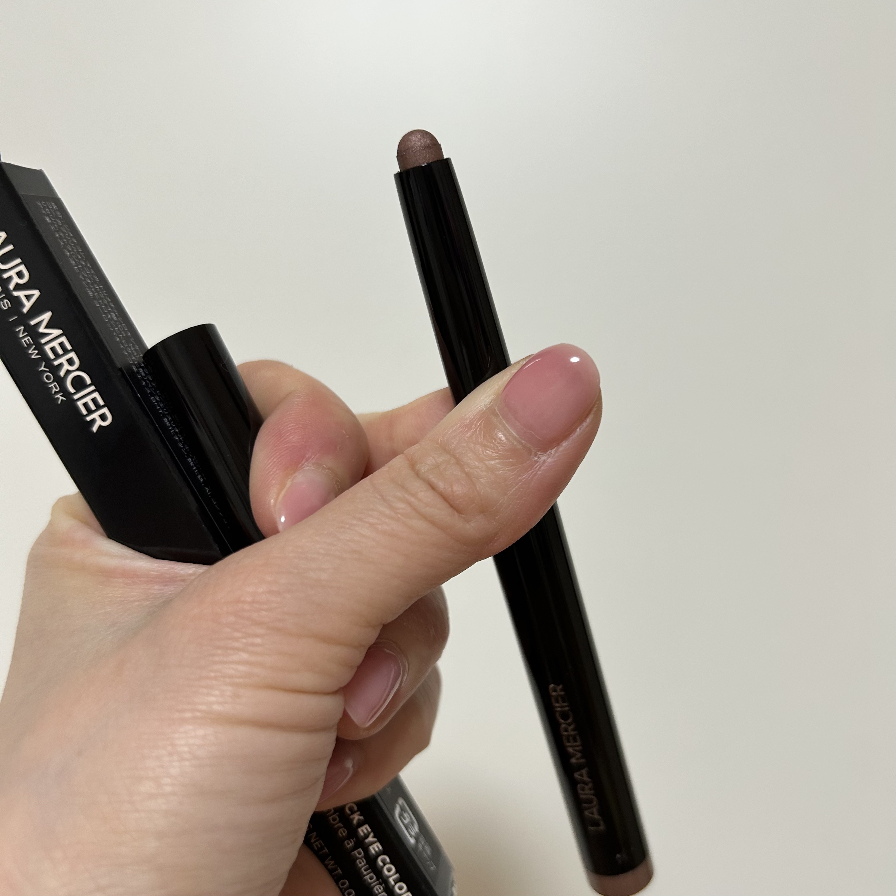 キャビア スティック アイカラー N S09/ローラ メルシエ/スティックアイシャドウを使ったクチコミ（2枚目）