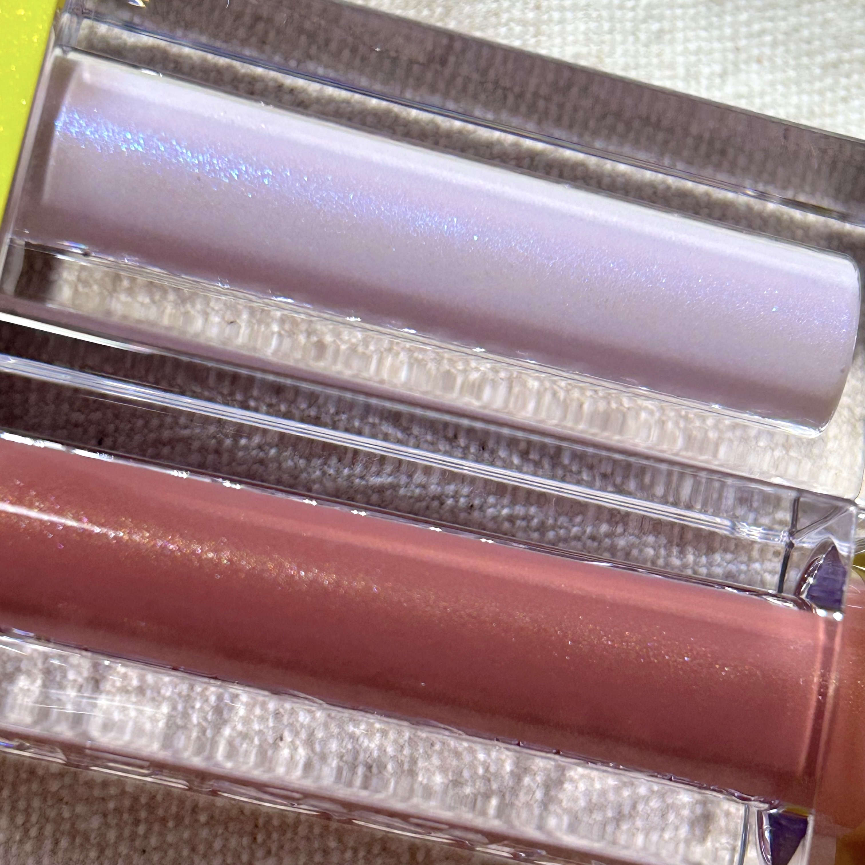 メイベリン グローキッサー ハイライター/MAYBELLINE NEW YORK/リキッドハイライトを使ったクチコミ（2枚目）