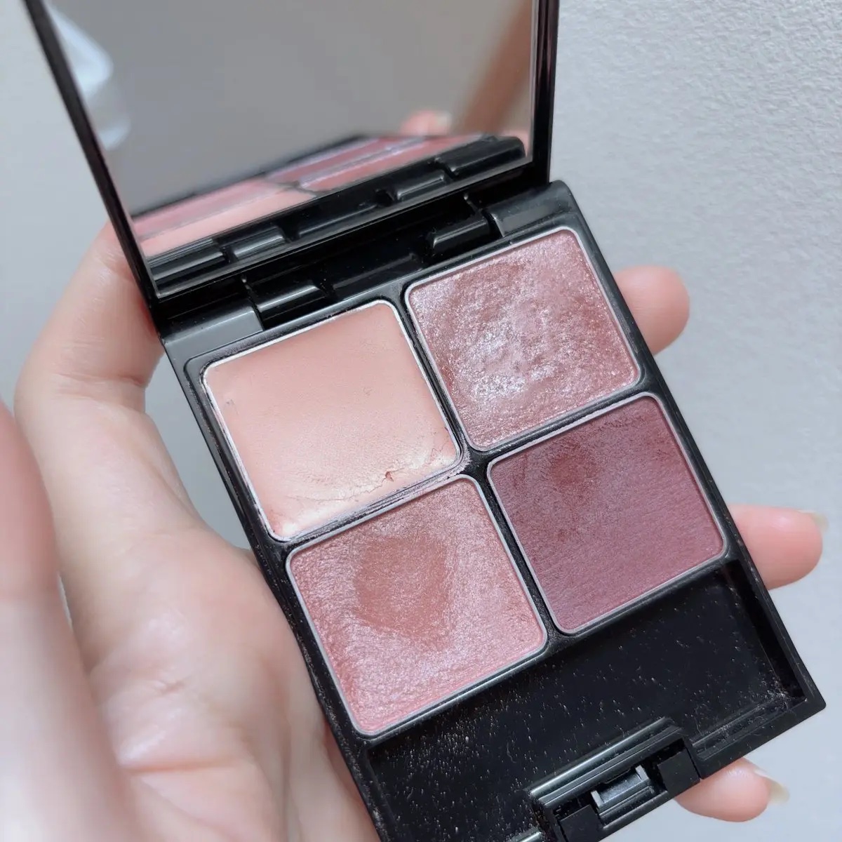 B.A 3Dオアシス アイカラー 02 デイジーブーケ/B.A/パウダーアイシャドウを使ったクチコミ（2枚目）