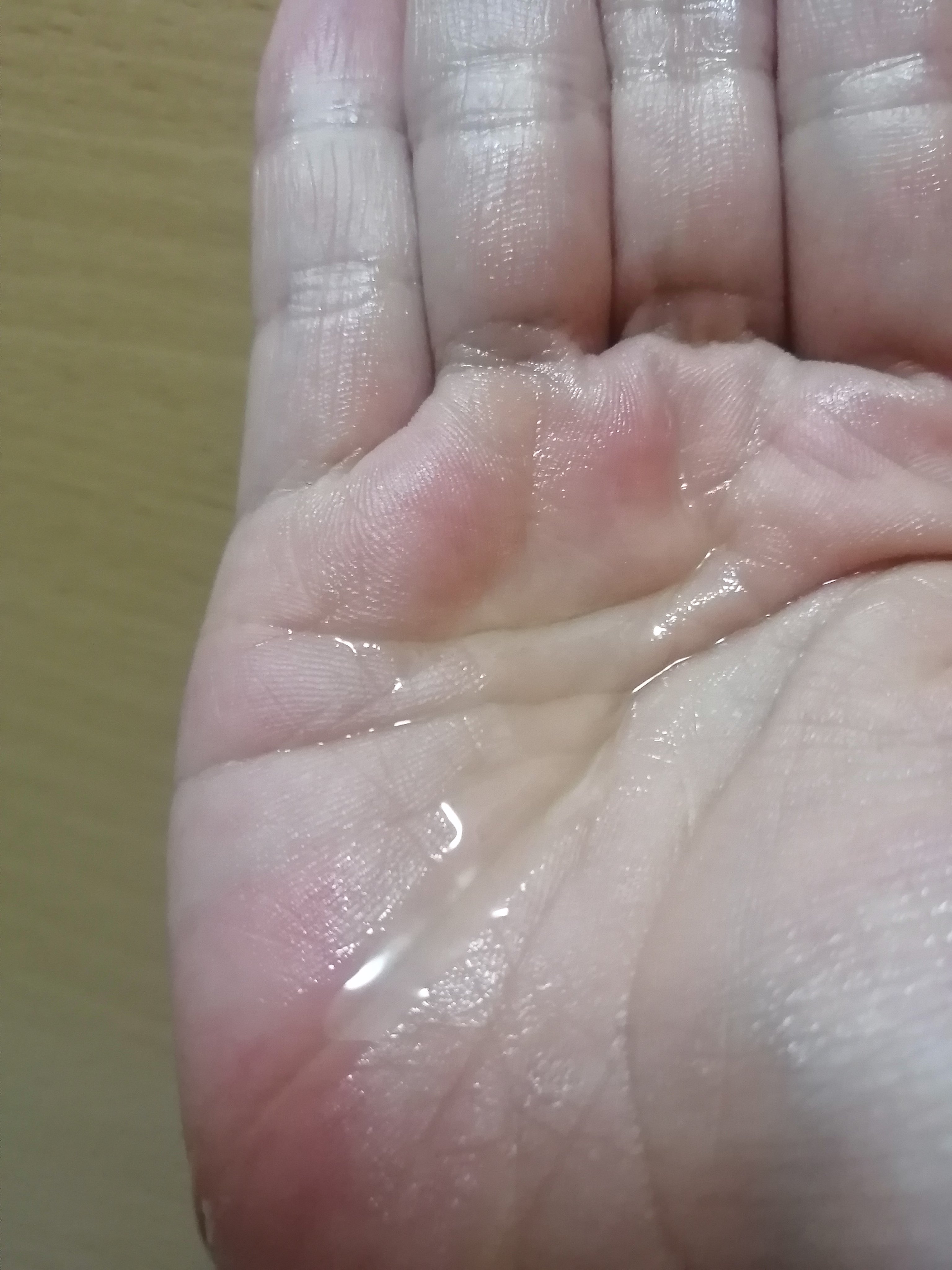 ウェルネス マッサージオイル ラベンダー＆ベチバー/THE BODY SHOP/ボディオイルを使ったクチコミ（2枚目）