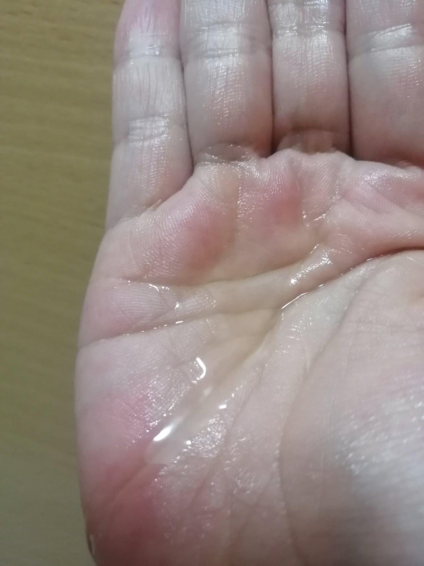 ウェルネス マッサージオイル ラベンダー&ベチバー/THE BODY SHOP/ボディオイルを使ったクチコミ(2枚目)