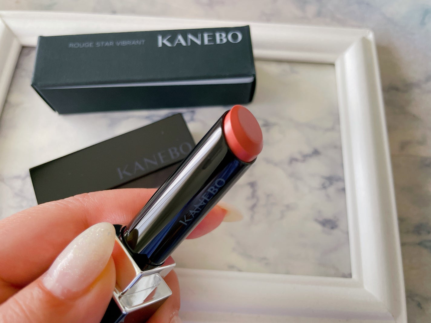 ルージュスターヴァイブラント/KANEBO/口紅を使ったクチコミ(4枚目)