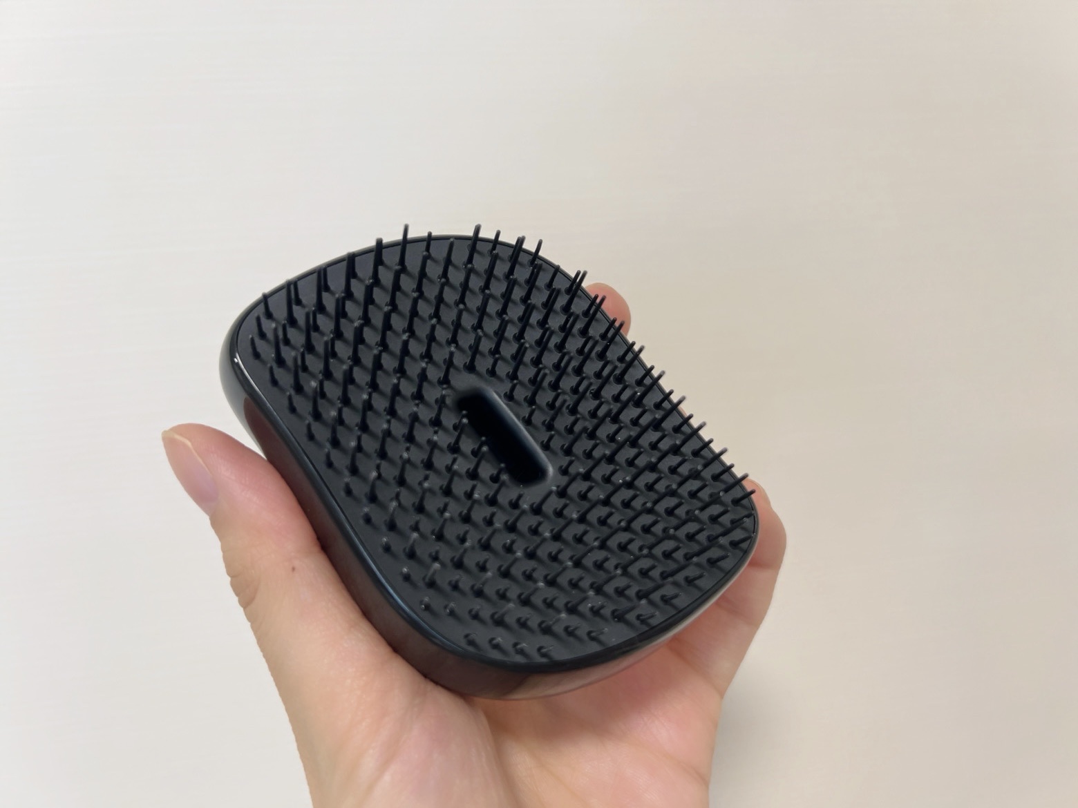 コンパクトスタイラー/TANGLE TEEZER/ヘアブラシを使ったクチコミ（3枚目）